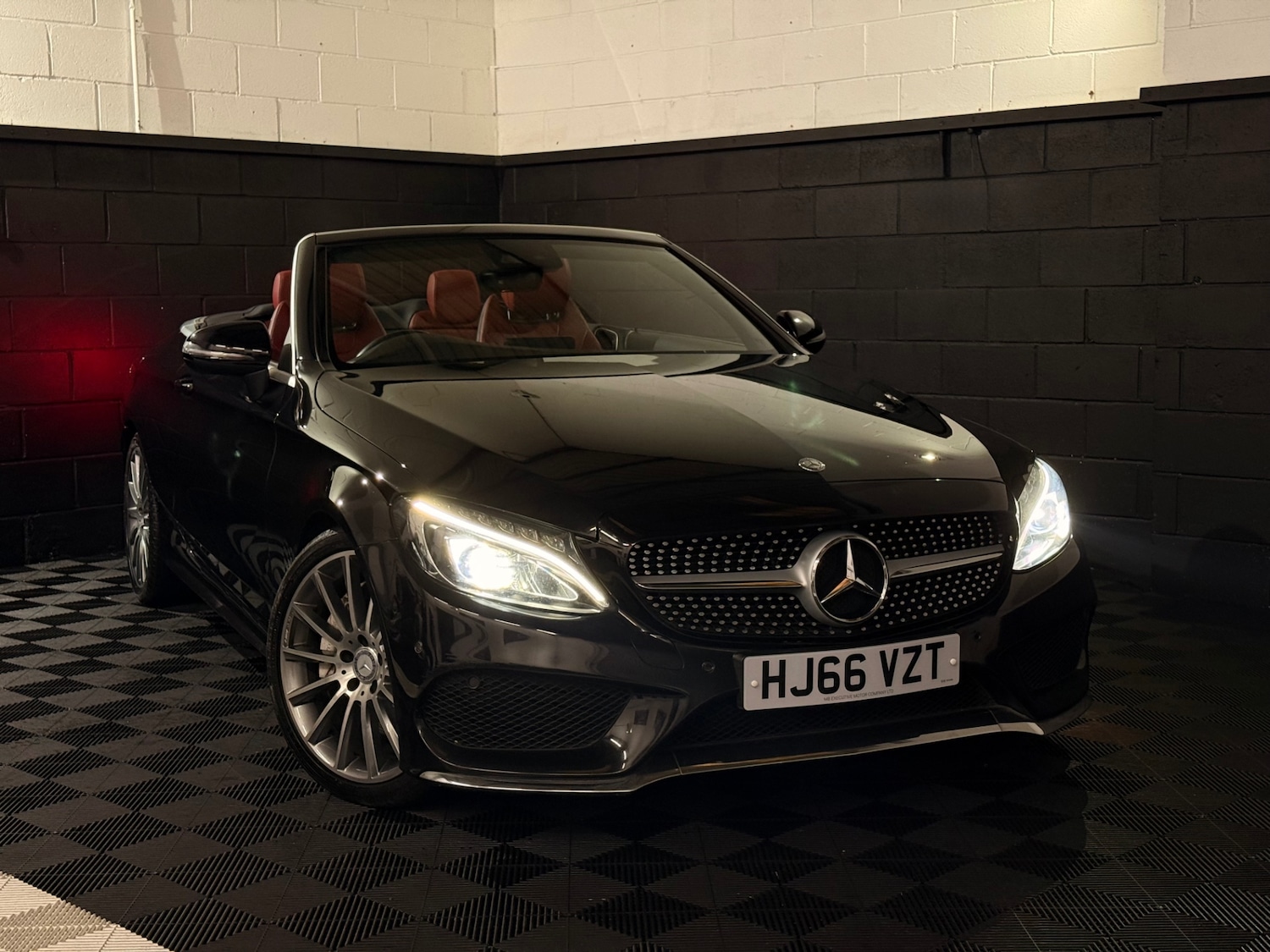 Used Mercedes-Benz C Class 2016 for sale - 76707014: Photo 2