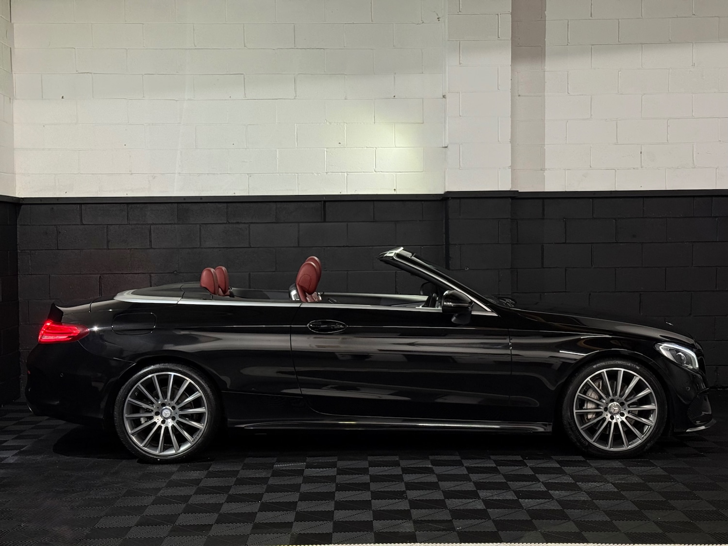 Used Mercedes-Benz C Class 2016 for sale - 76707014: Photo 3