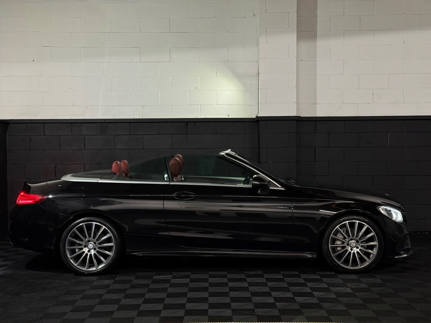 Used Mercedes-Benz C Class 2016 for sale - 76707014: Photo 4