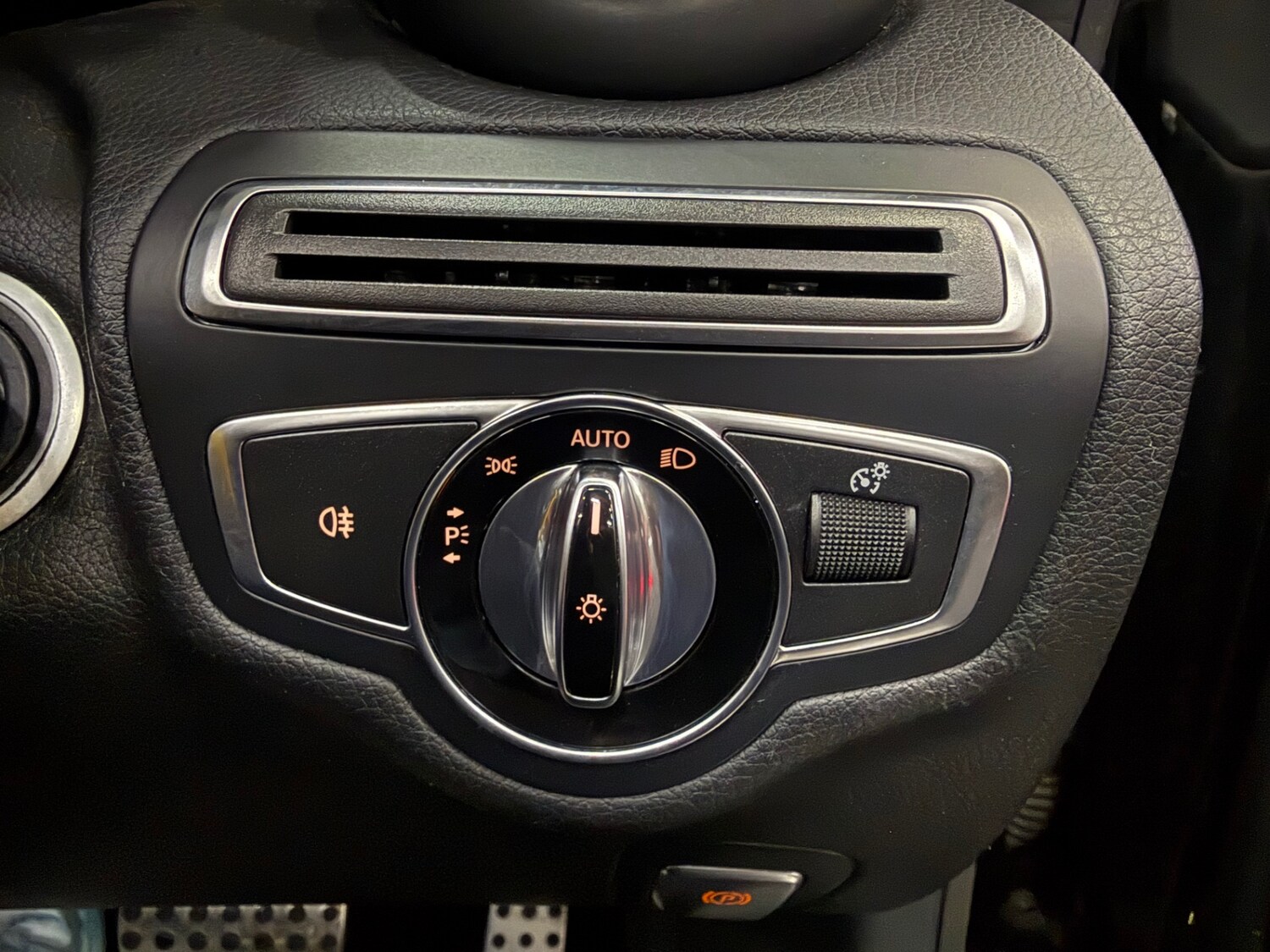 Used Mercedes-Benz C Class 2016 for sale - 76707014: Photo 45