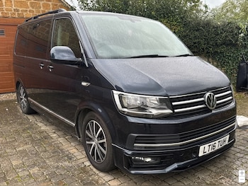 2016 (16) - 2.0 TDI BlueMotion Tech 204 Executive 5dr DSG