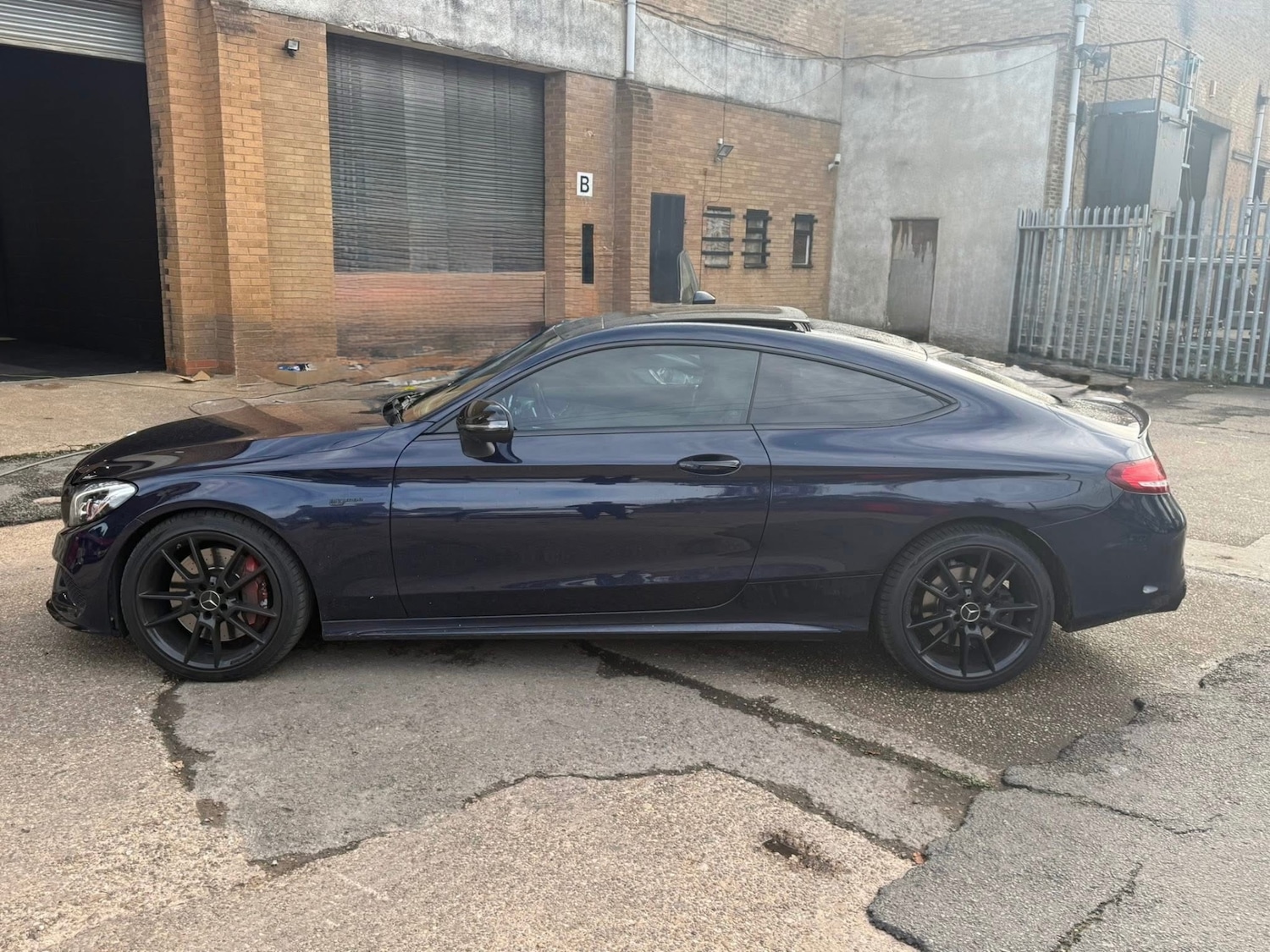 Used Mercedes-Benz C Class 2018 for sale - 76347324: Photo 6