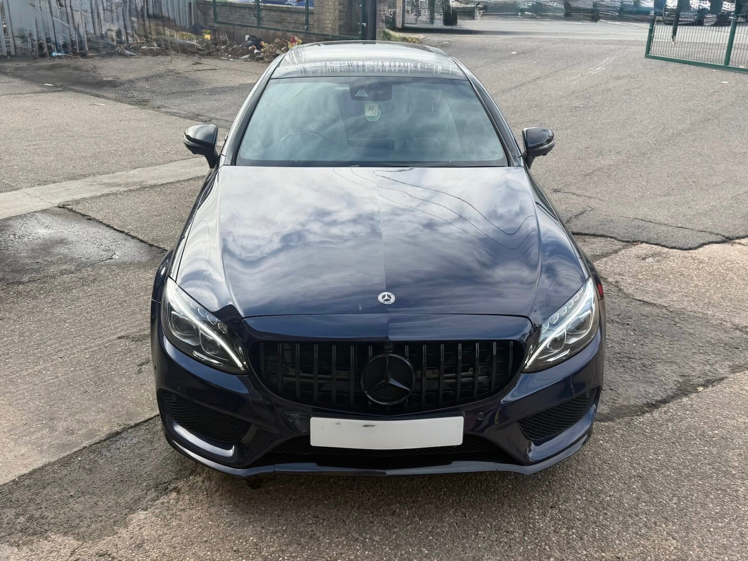 Used Mercedes-Benz C Class 2018 for sale - 76347324: Photo 8