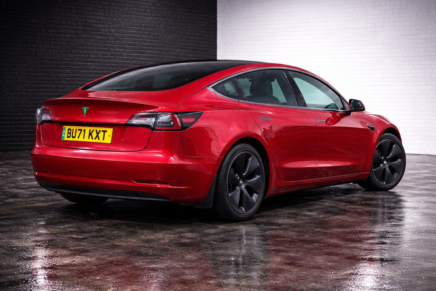 Used Tesla Model 3 2021 for sale - 77721777: Photo 2