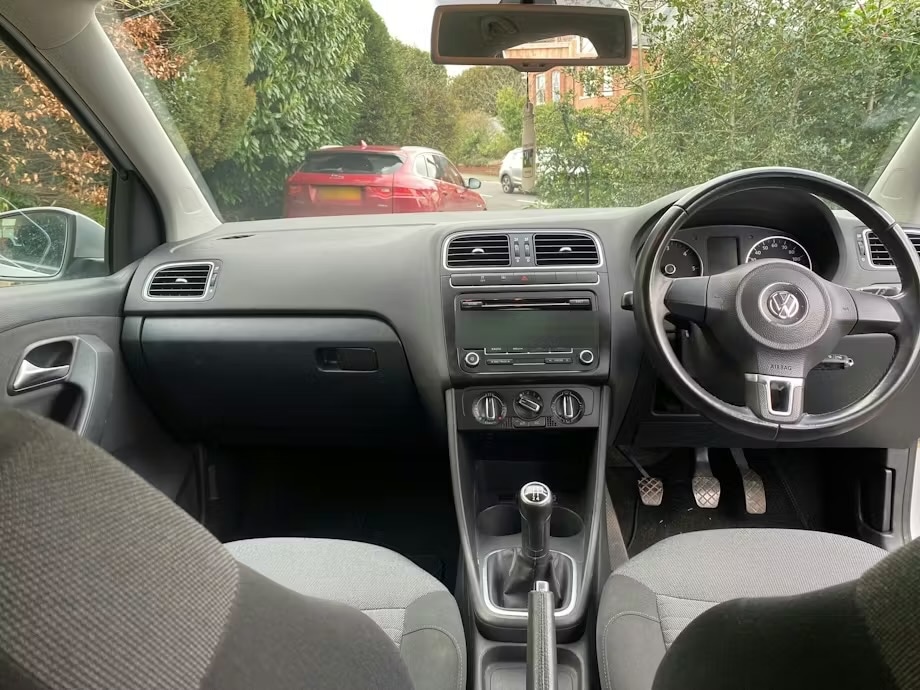 Used Volkswagen Polo 2011 for sale - 77746402: Photo 6