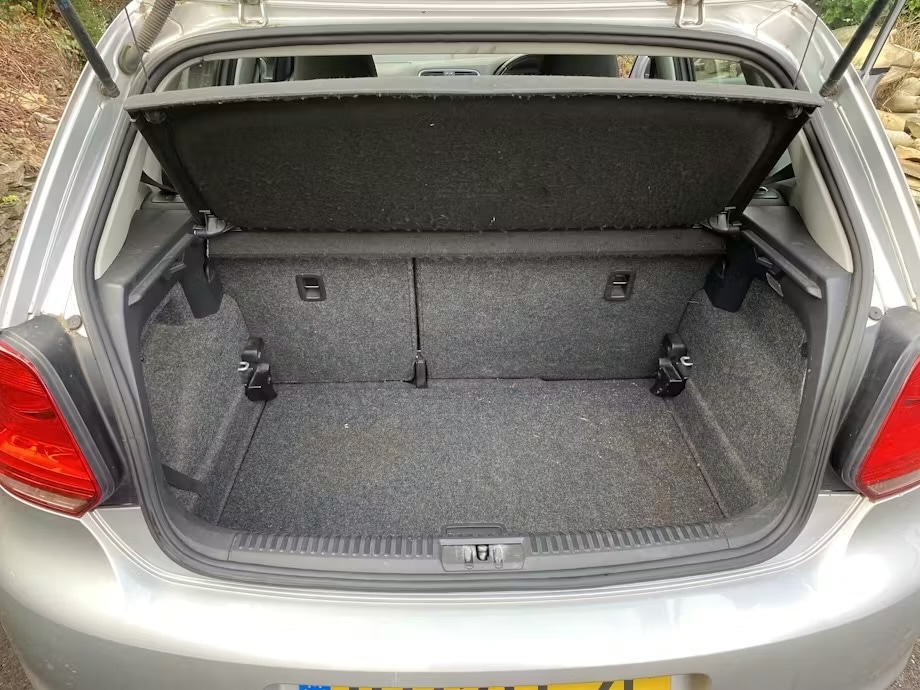 Used Volkswagen Polo 2011 for sale - 77746402: Photo 9