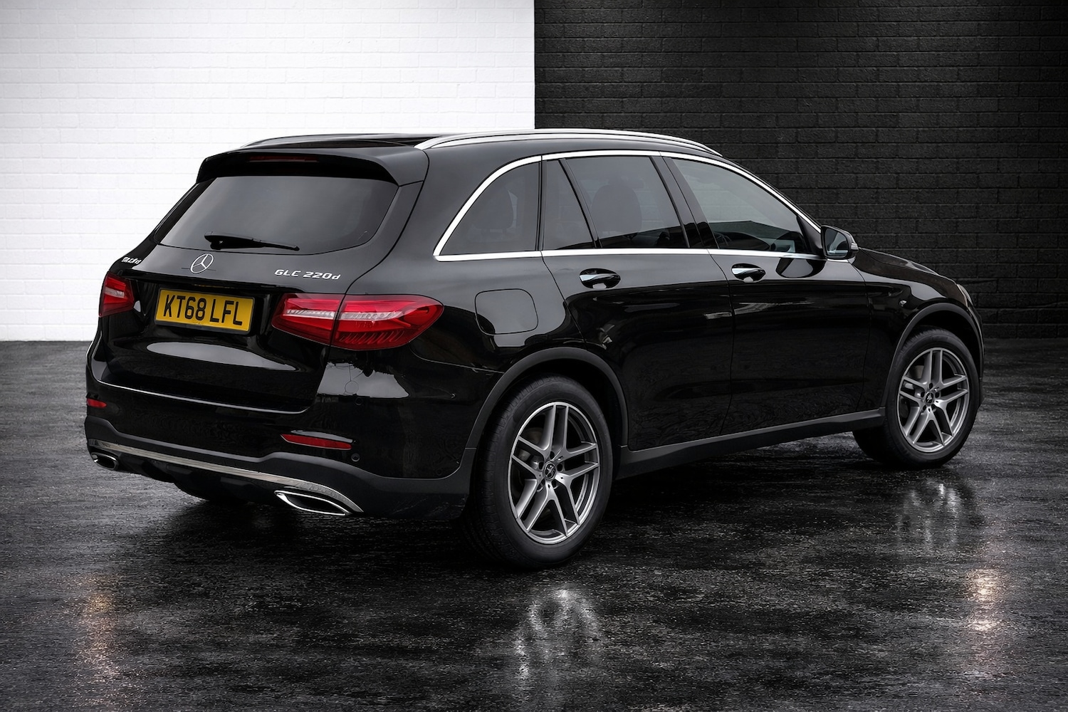 Used Mercedes-Benz GLC 2018 for sale - 77687779: Photo 3