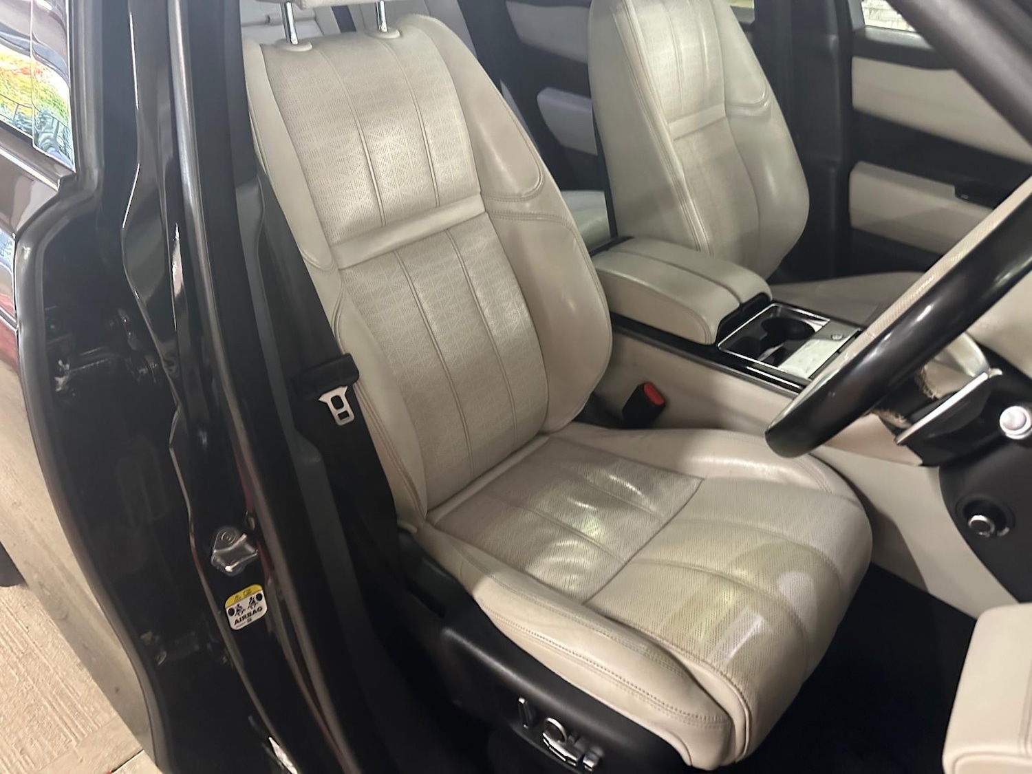 Used Land Rover Range Rover Velar 2018 for sale - 76477380: Photo 10