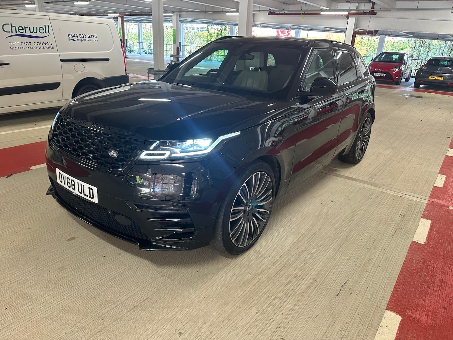 Used Land Rover Range Rover Velar 2018 for sale - 76477380: Photo 8