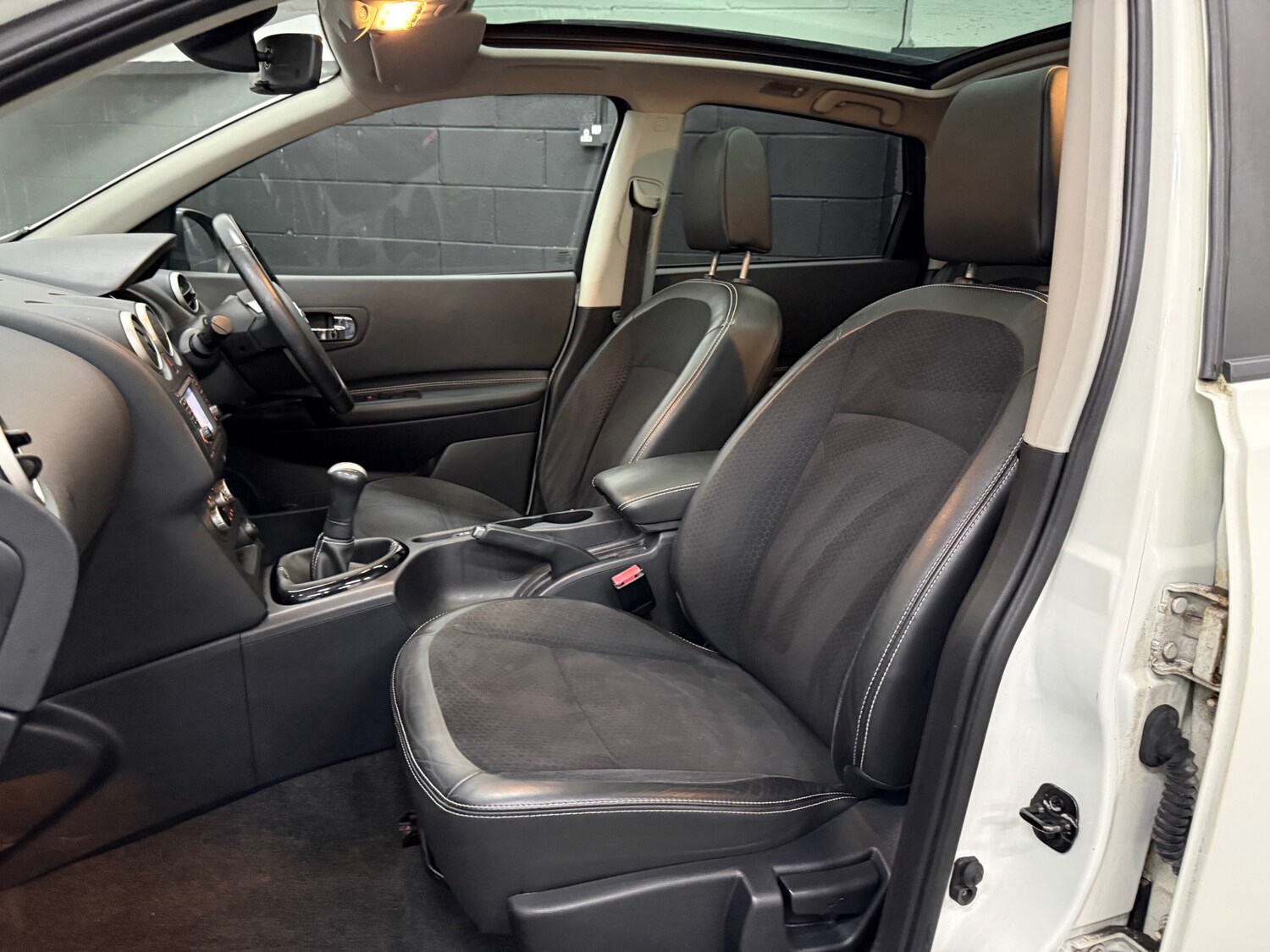 Used Nissan Qashqai 2013 for sale - 77744333: Photo 14