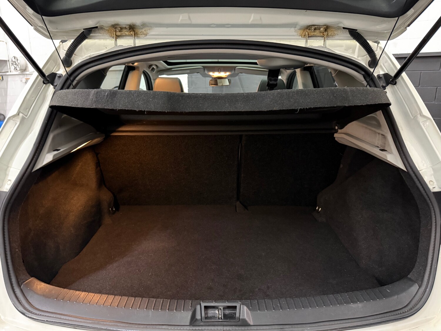 Used Nissan Qashqai 2013 for sale - 77744333: Photo 16