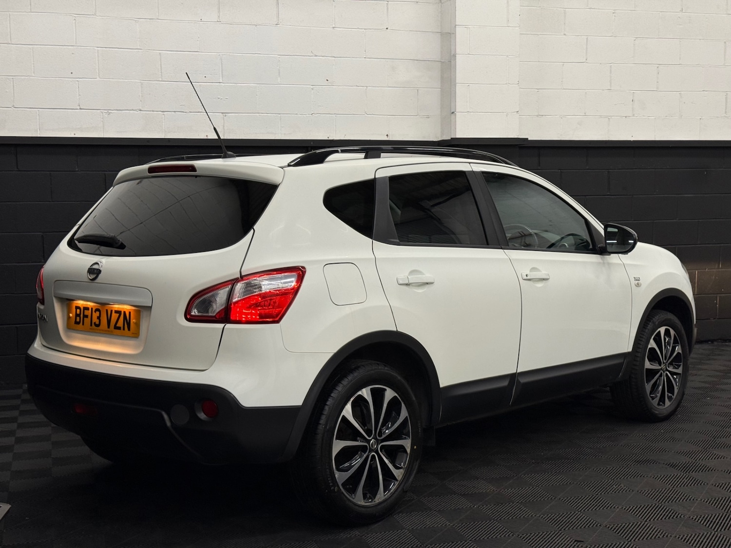 Used Nissan Qashqai 2013 for sale - 77744333: Photo 3