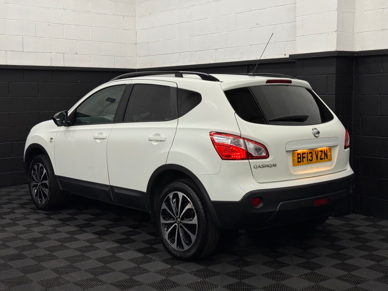 Used Nissan Qashqai 2013 for sale - 77744333: Photo 5