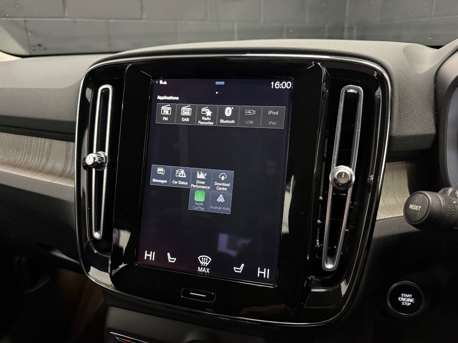 Used Volvo XC40 2021 for sale - 77208617: Photo 23