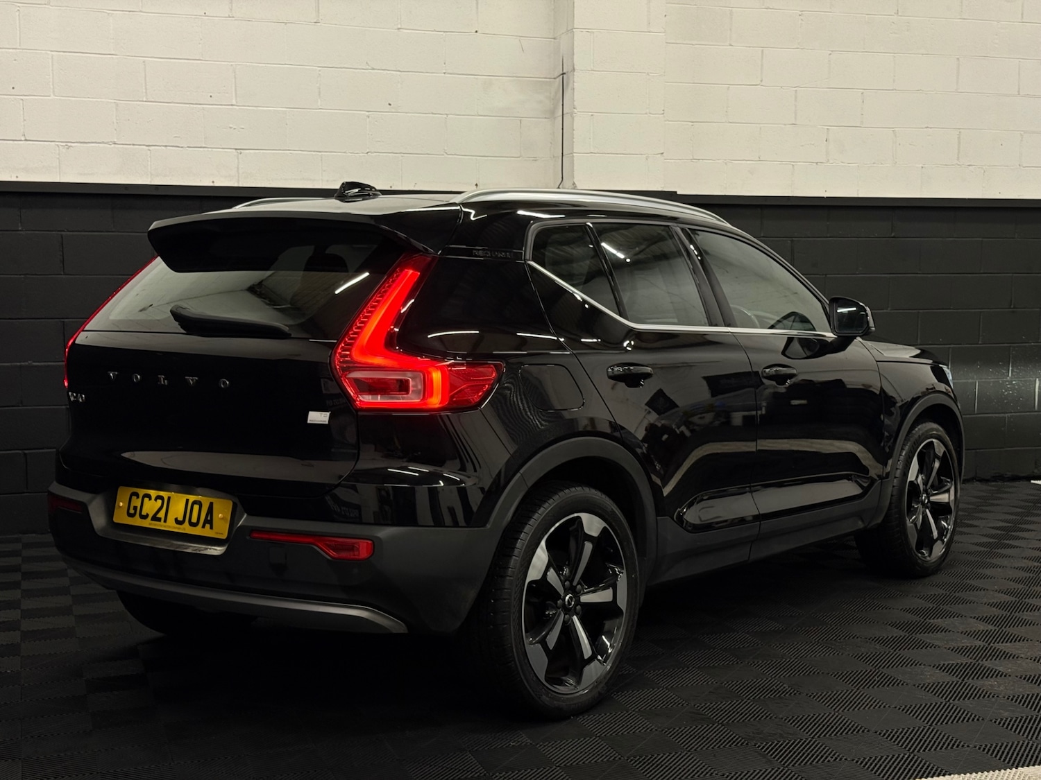 Used Volvo XC40 2021 for sale - 77208617: Photo 3