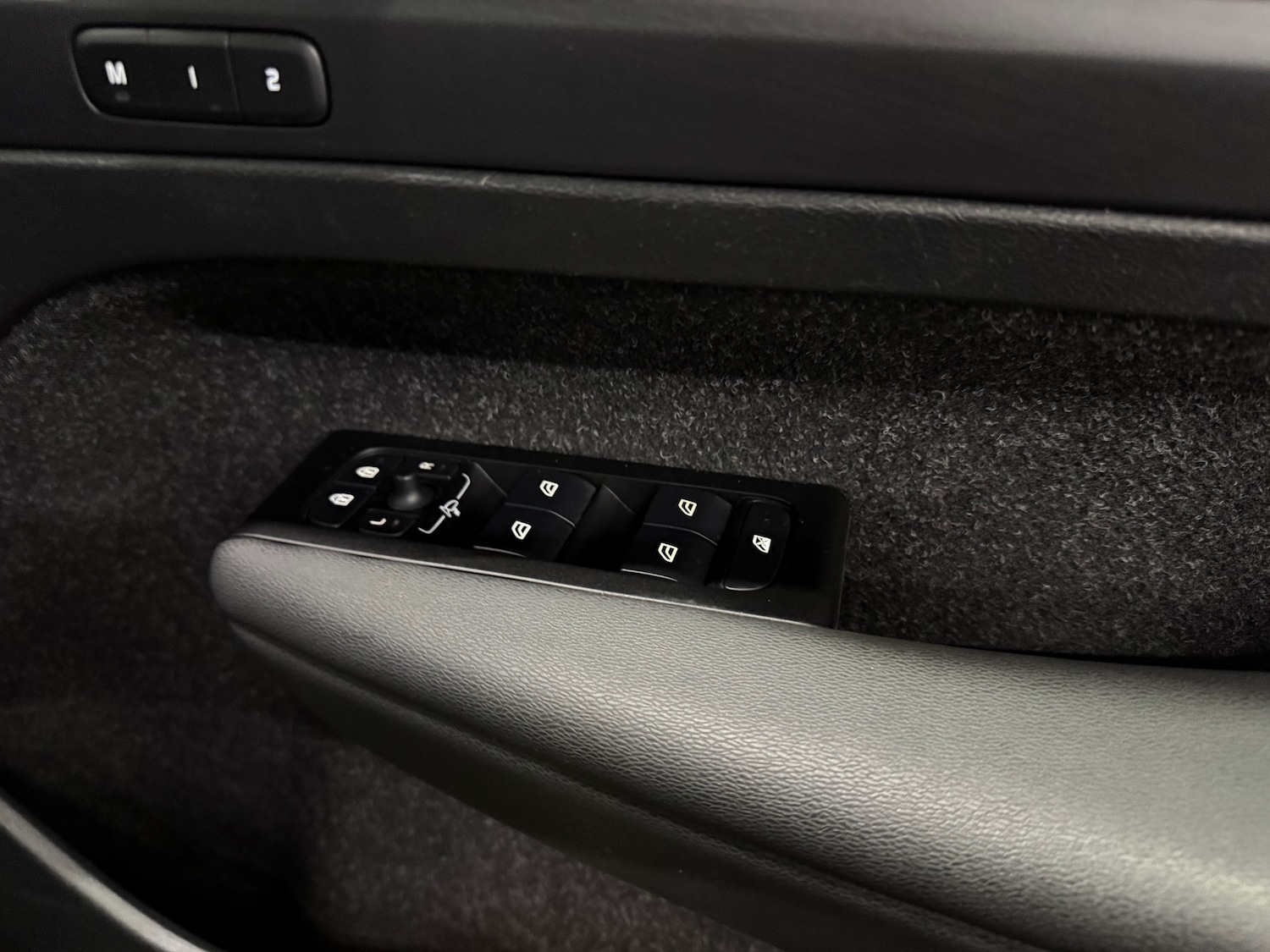 Used Volvo XC40 2021 for sale - 77208617: Photo 38