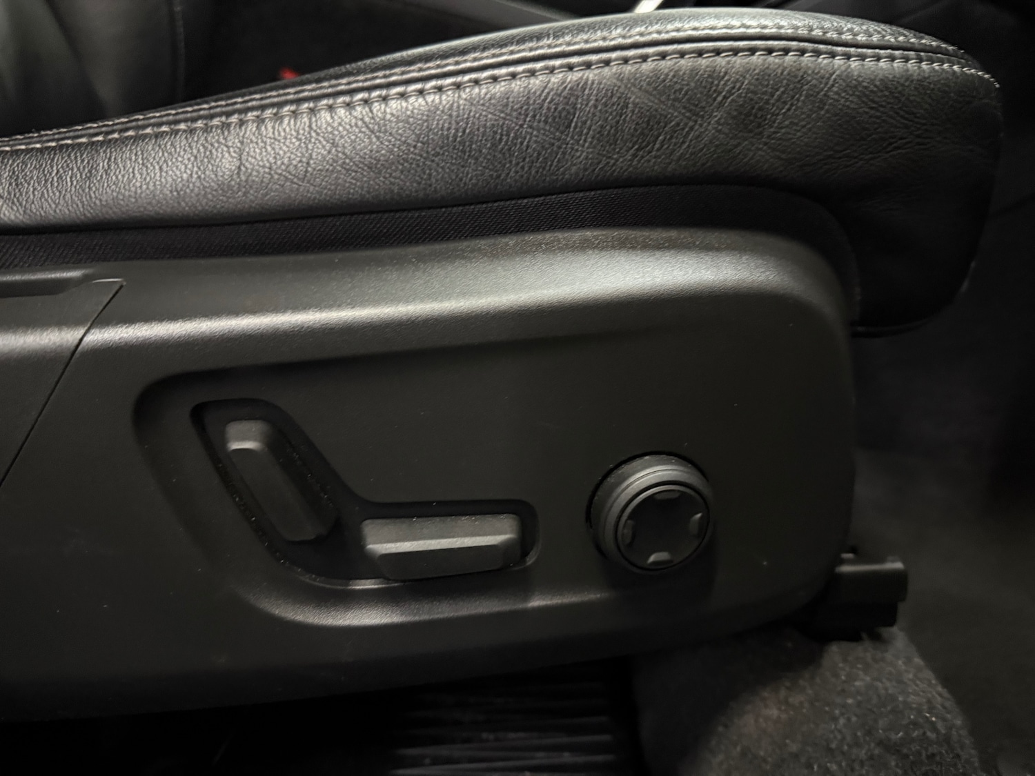 Used Volvo XC40 2021 for sale - 77208617: Photo 39