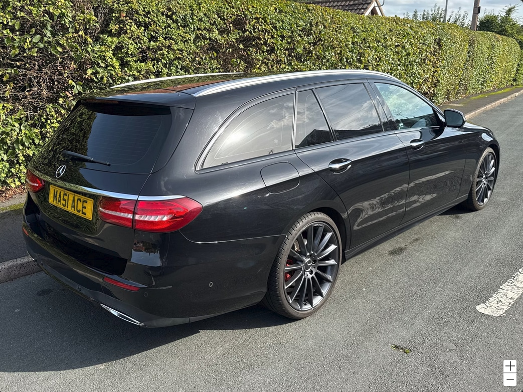 Used Mercedes-Benz E-Class 2017 for sale - 76027837: Photo 3