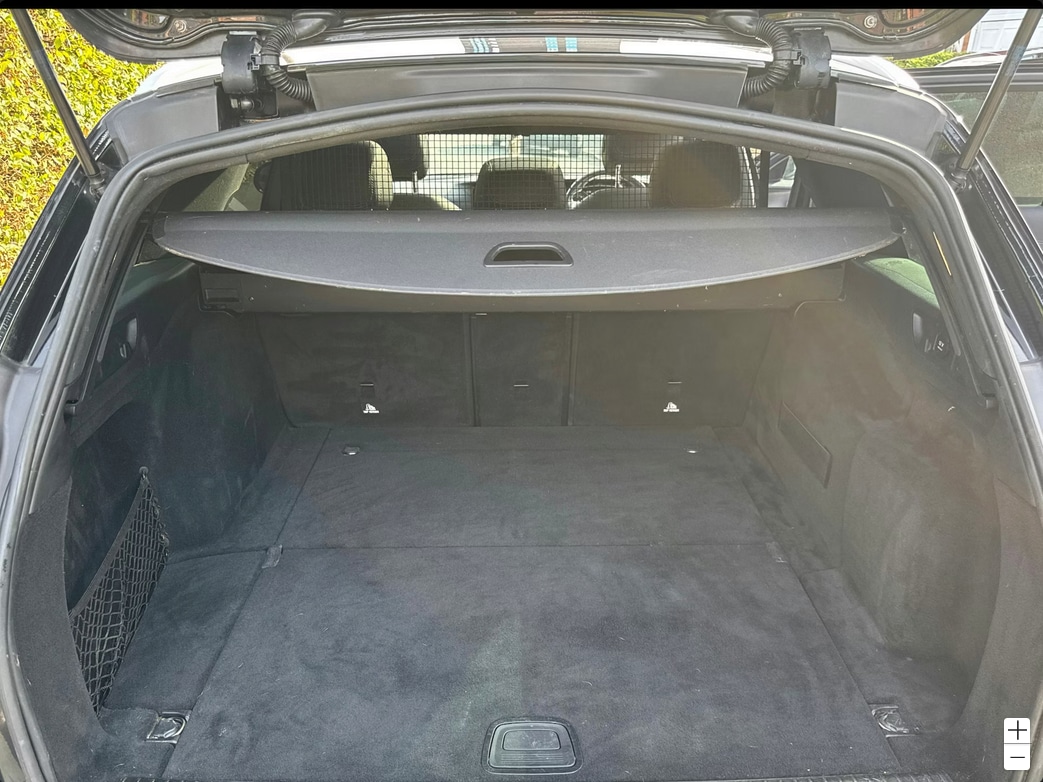 Used Mercedes-Benz E-Class 2017 for sale - 76027837: Photo 8