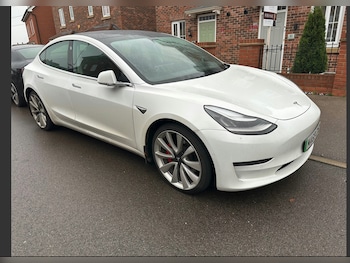 Tesla - Model 3