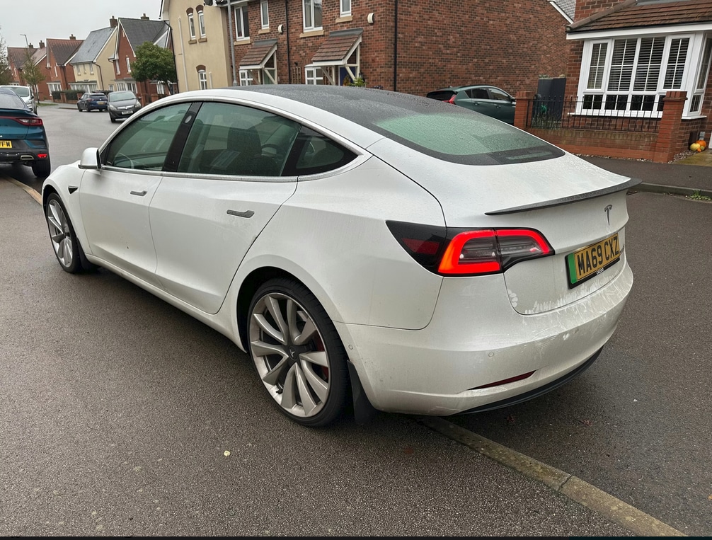 Used Tesla Model 3 2019 for sale - 76611240: Photo 4