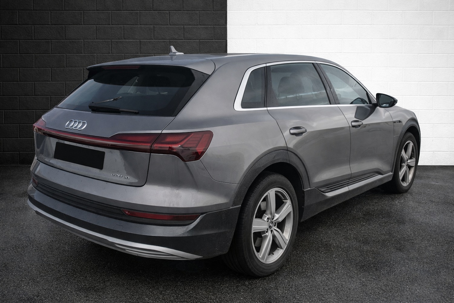 Used Audi e-tron 2020 for sale - 78131755: Photo 3
