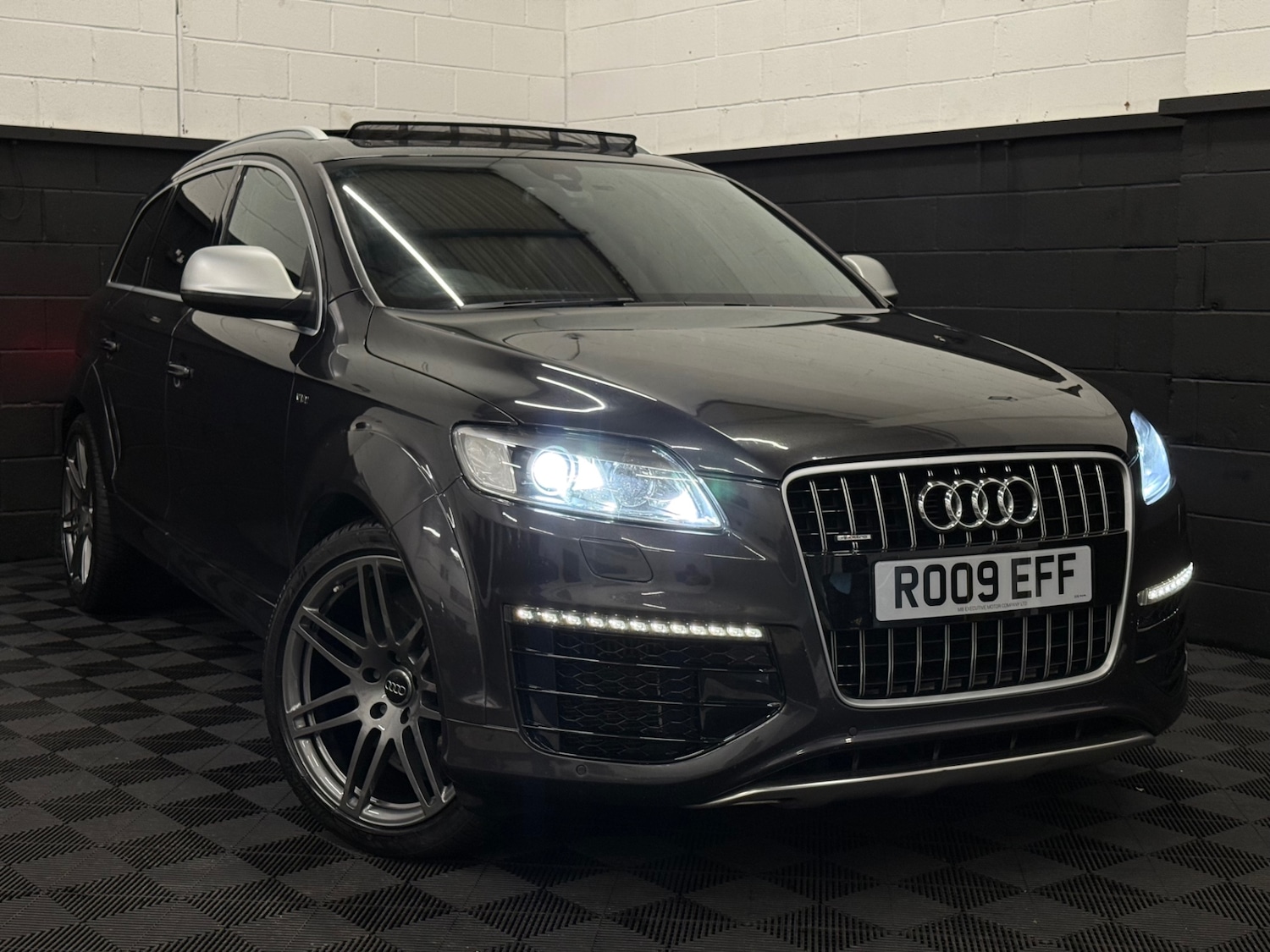 Used Audi Q7 2009 for sale - 77247653: Photo 1