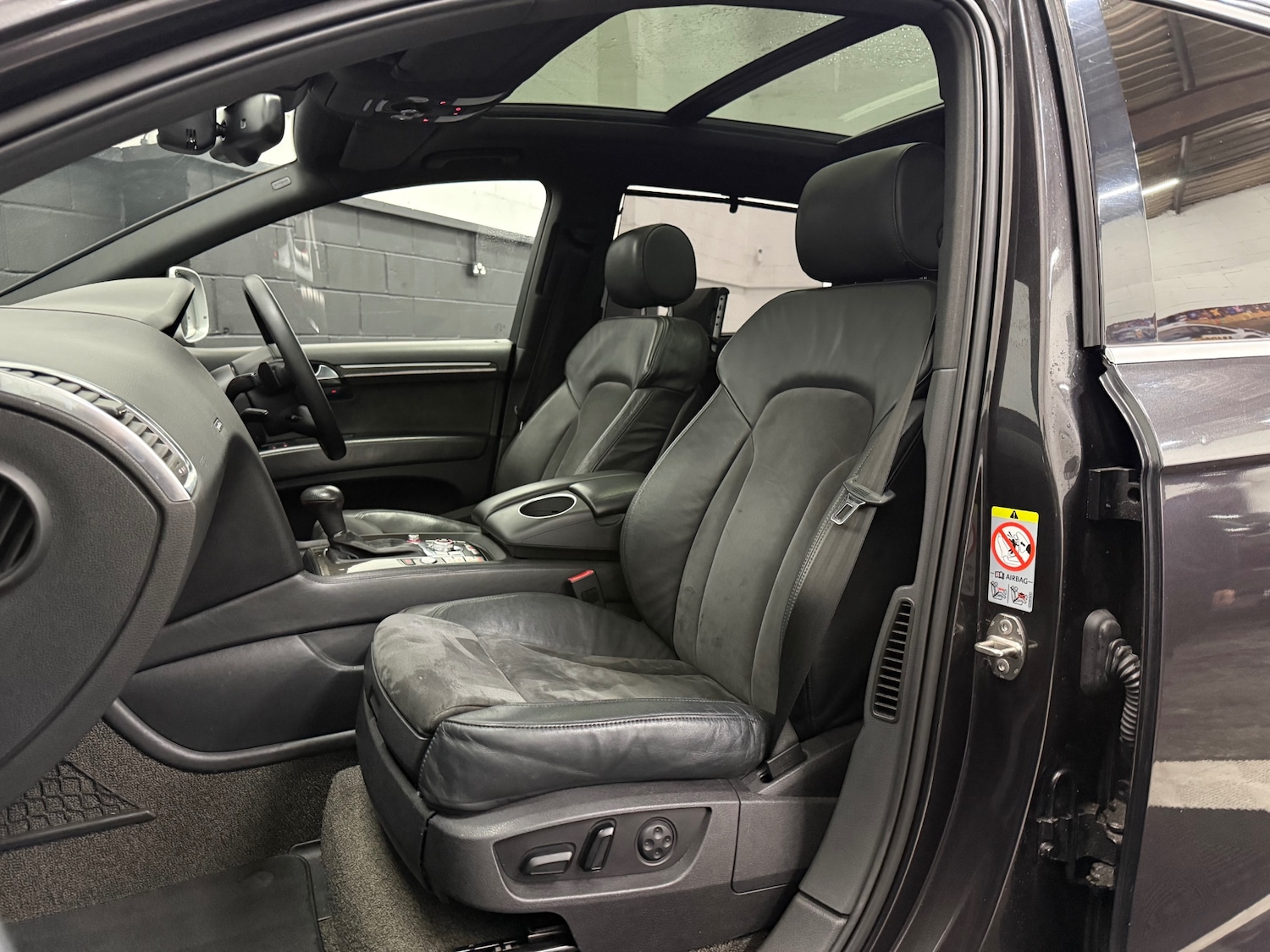 Used Audi Q7 2009 for sale - 77247653: Photo 16