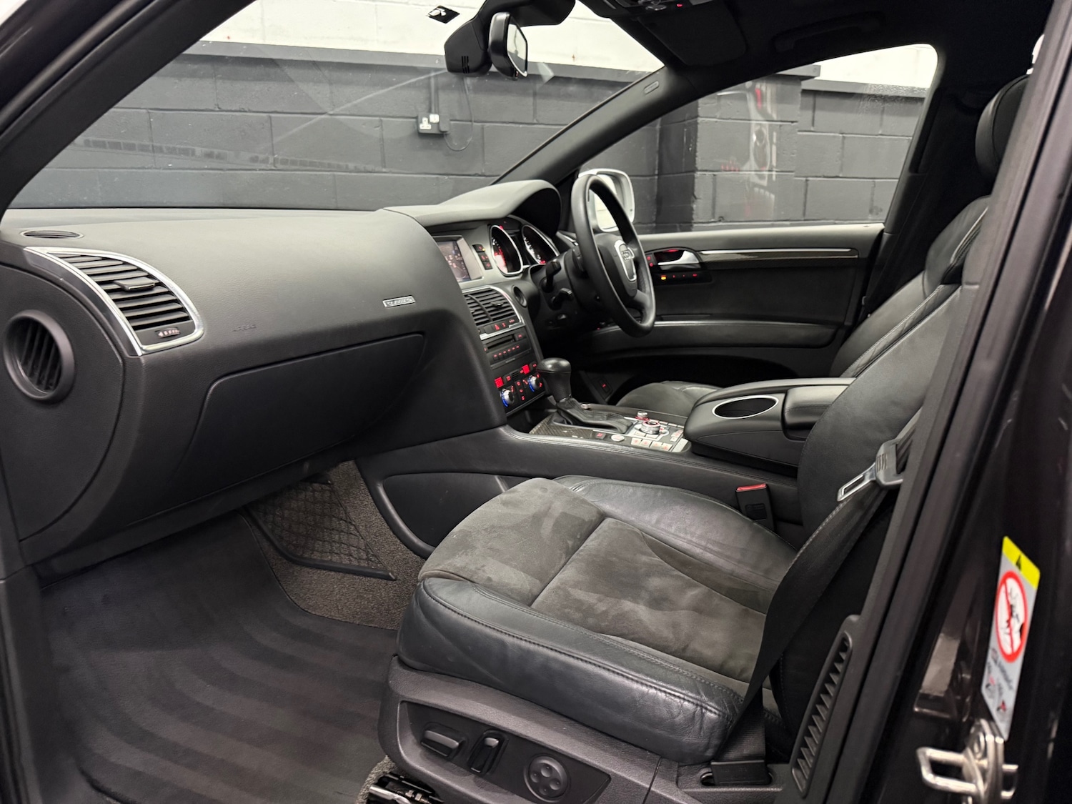 Used Audi Q7 2009 for sale - 77247653: Photo 17