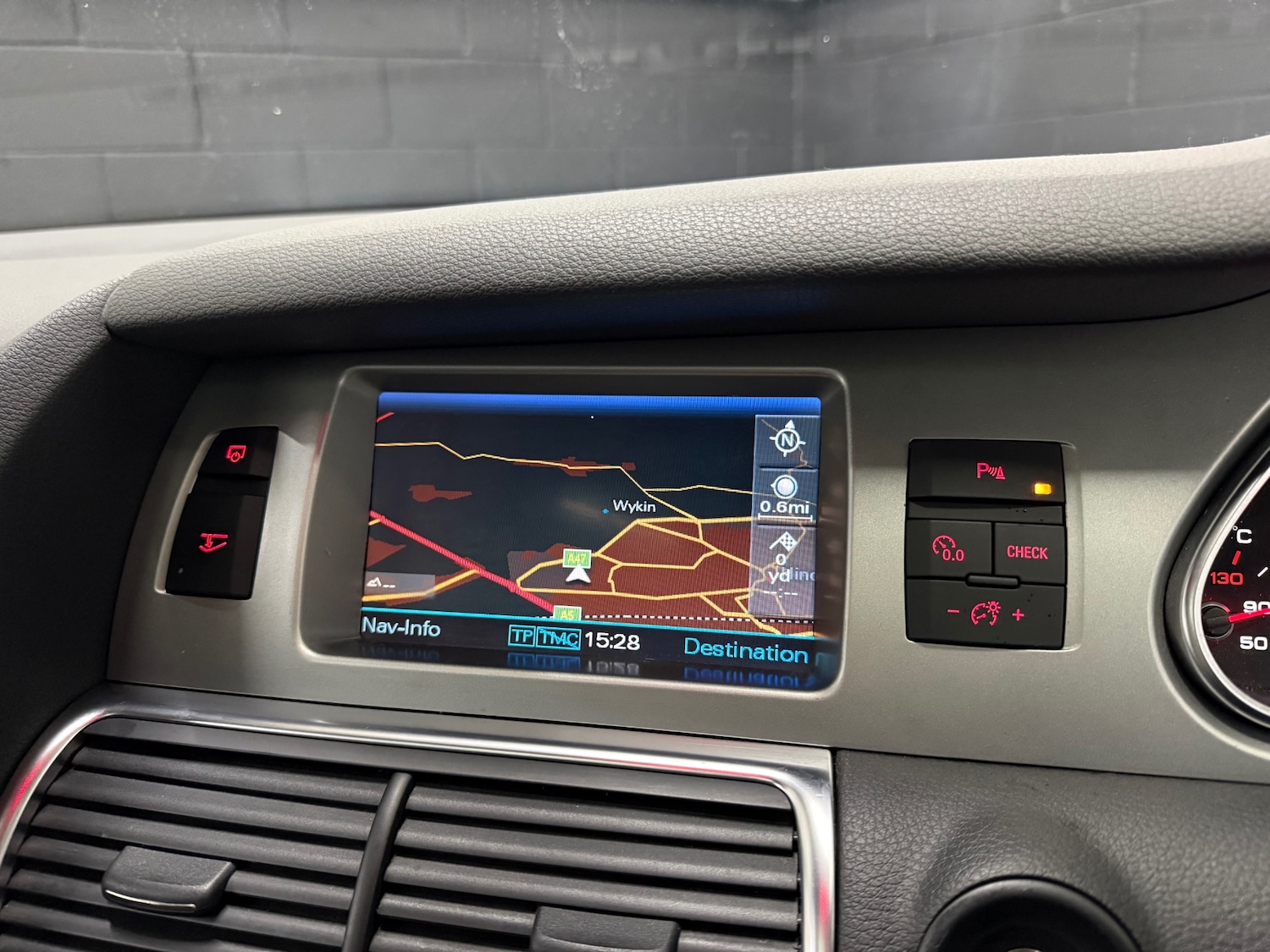 Used Audi Q7 2009 for sale - 77247653: Photo 25