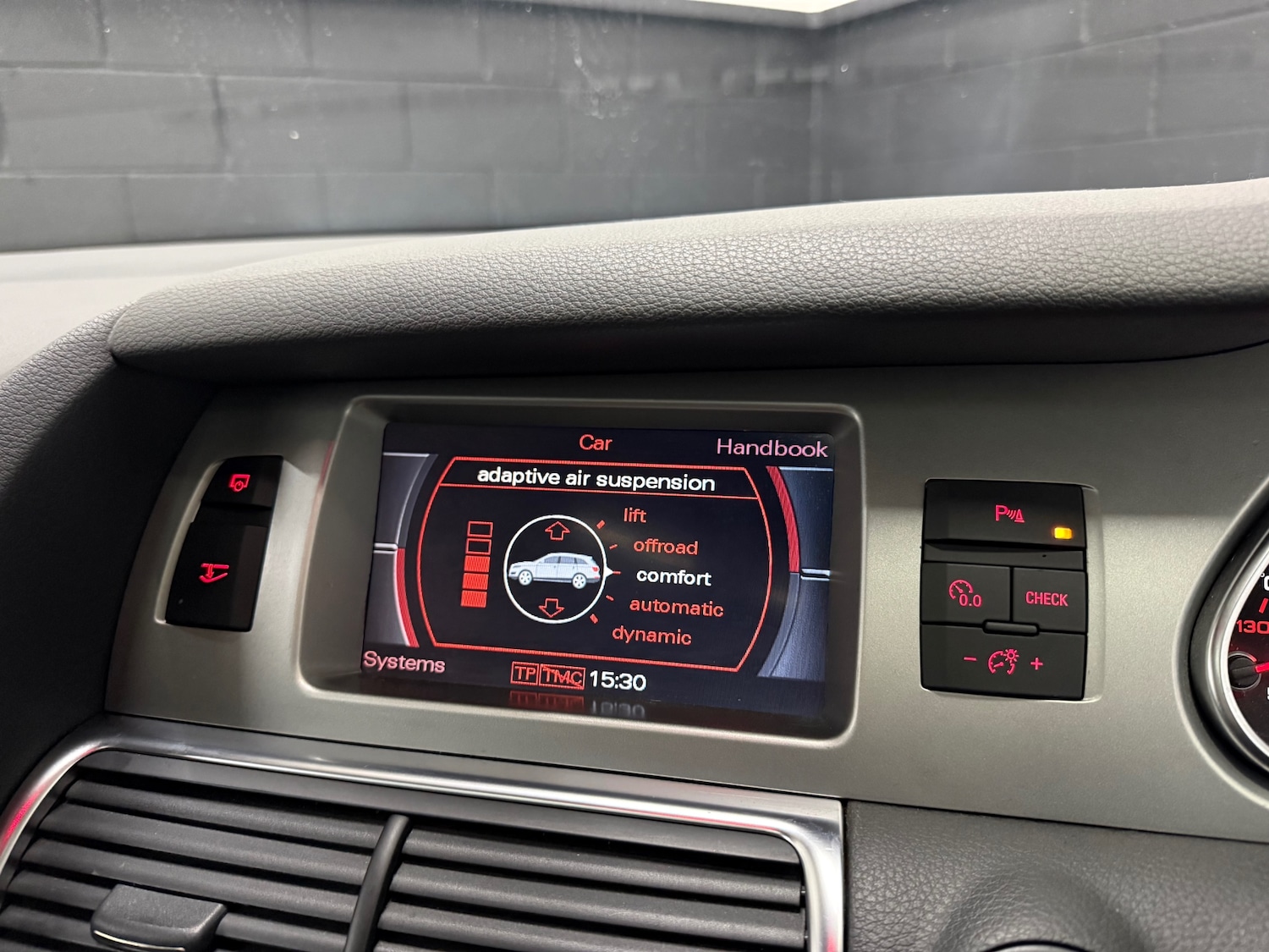 Used Audi Q7 2009 for sale - 77247653: Photo 30