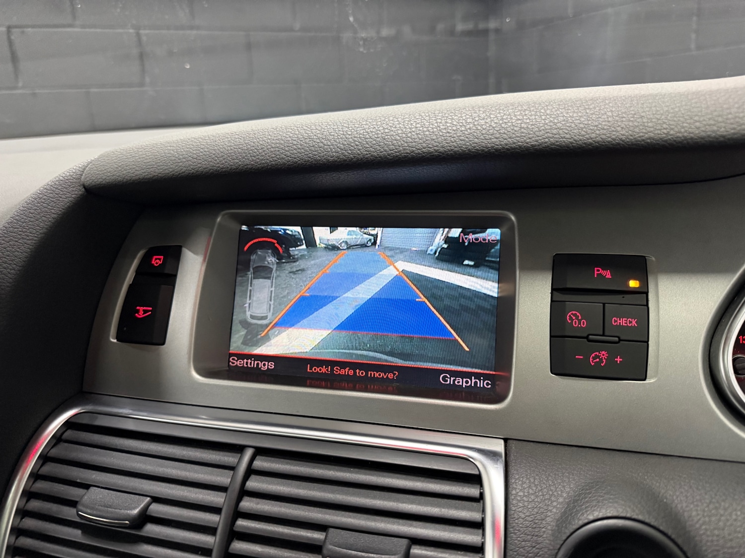 Used Audi Q7 2009 for sale - 77247653: Photo 34