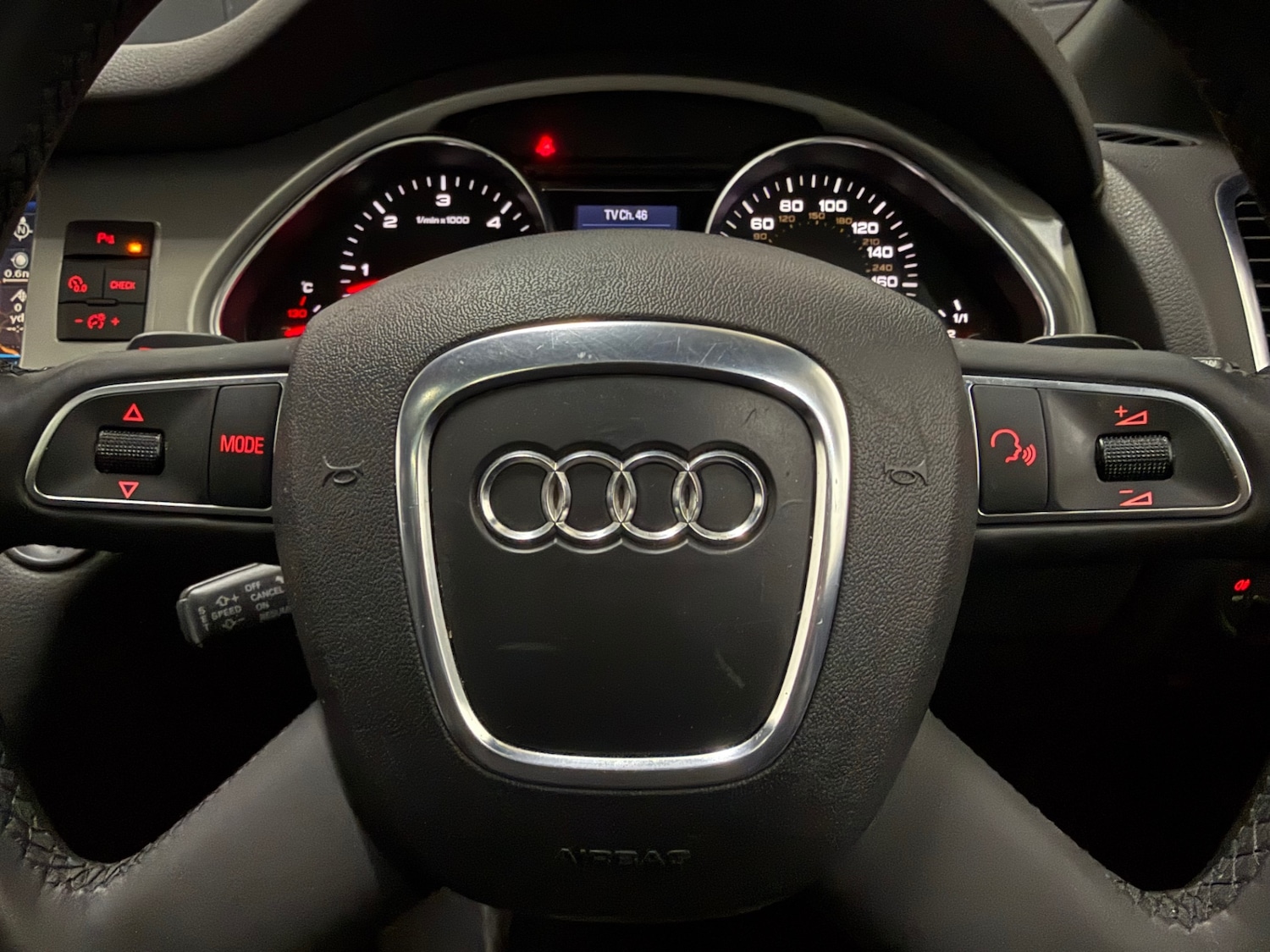 Used Audi Q7 2009 for sale - 77247653: Photo 41