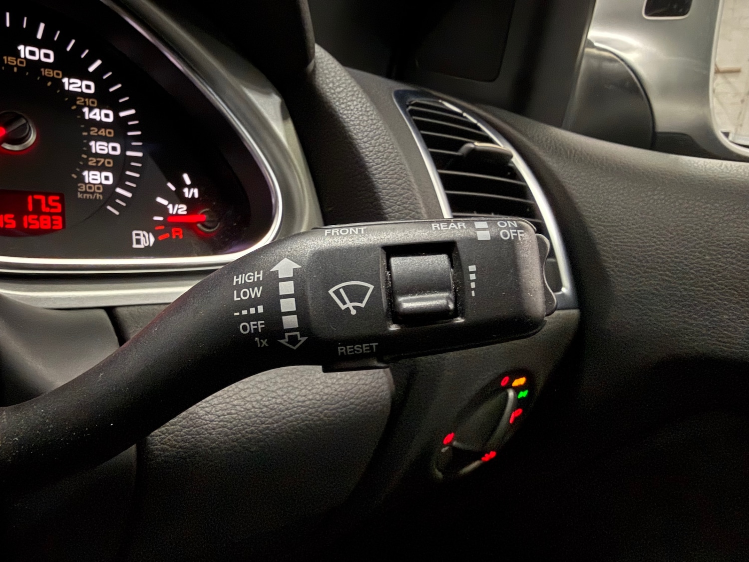 Used Audi Q7 2009 for sale - 77247653: Photo 44