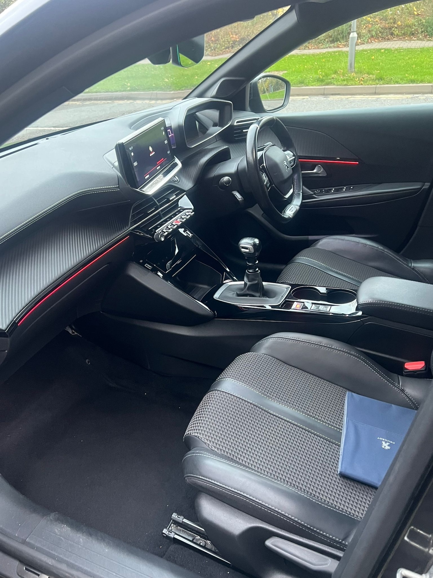 Used Peugeot 208 2022 for sale - 76451779: Photo 9