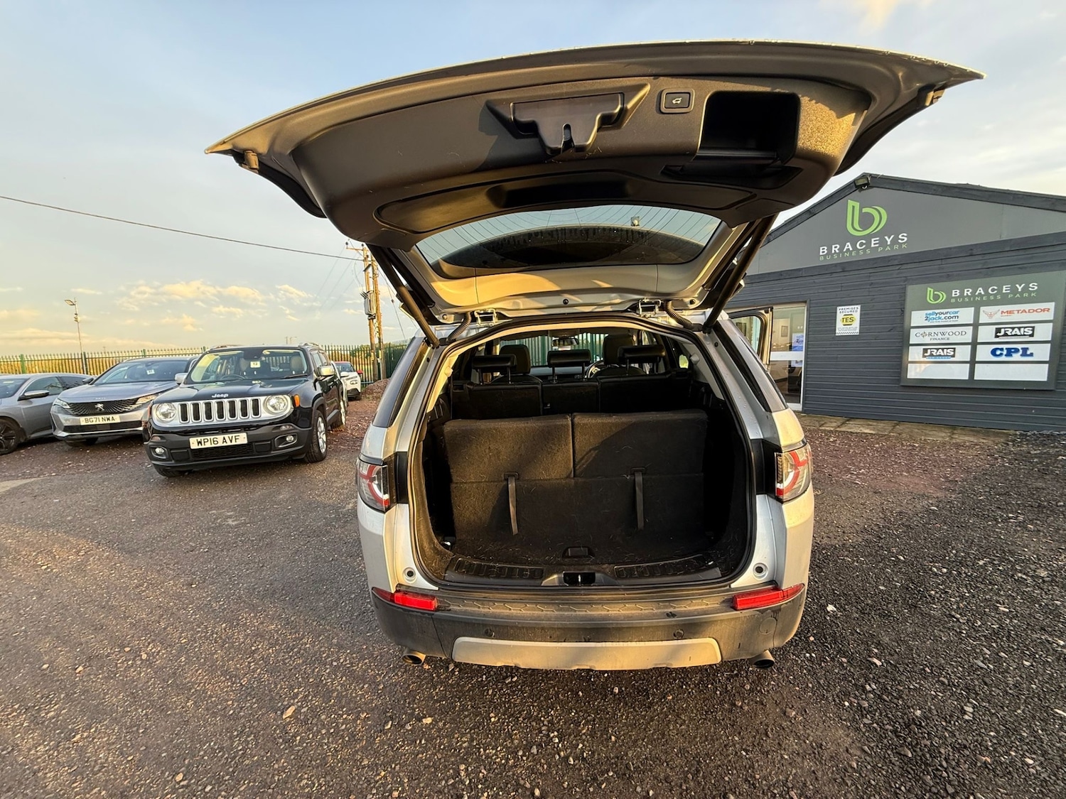 Used Land Rover Discovery Sport 2019 for sale - 76413999: Photo 16