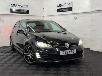 Volkswagen - Golf