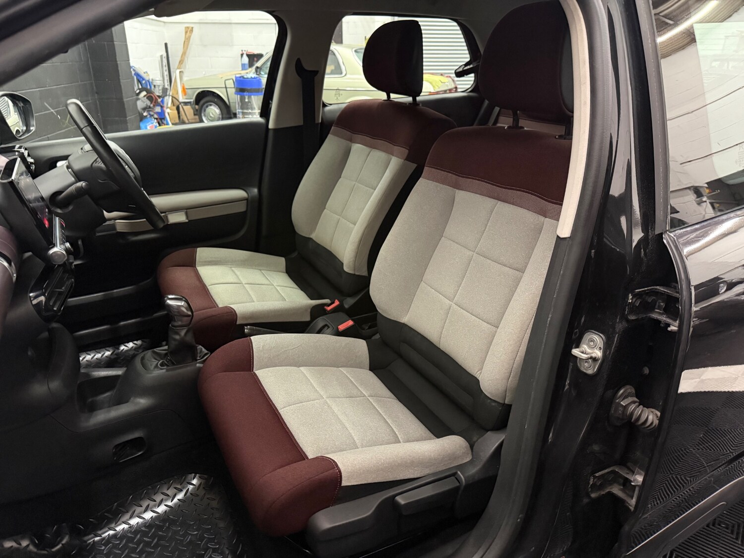 Used Citroen C4 Cactus 2018 for sale - 76847015: Photo 14