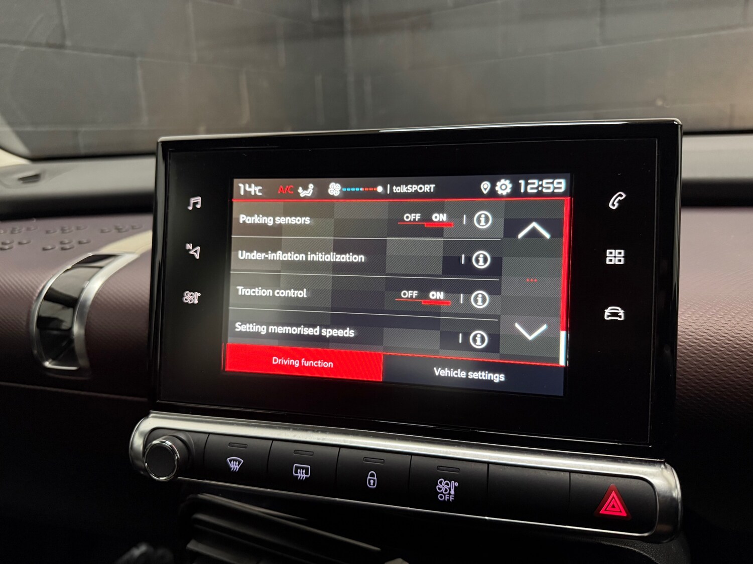 Used Citroen C4 Cactus 2018 for sale - 76847015: Photo 25