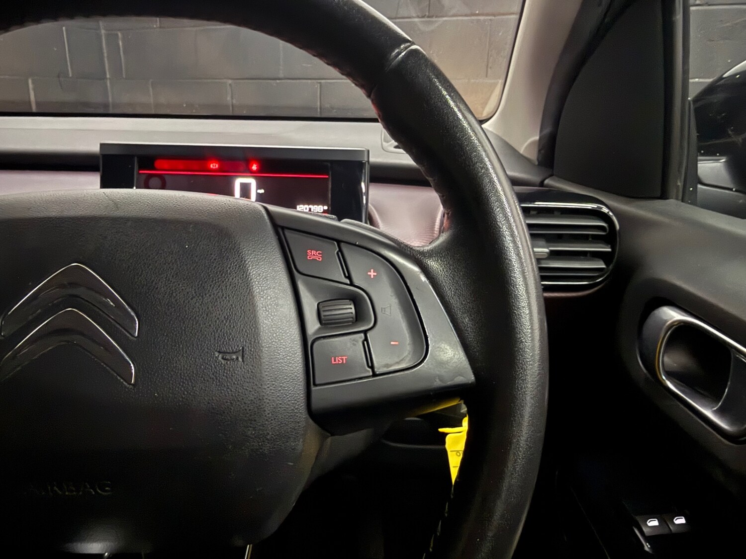 Used Citroen C4 Cactus 2018 for sale - 76847015: Photo 27