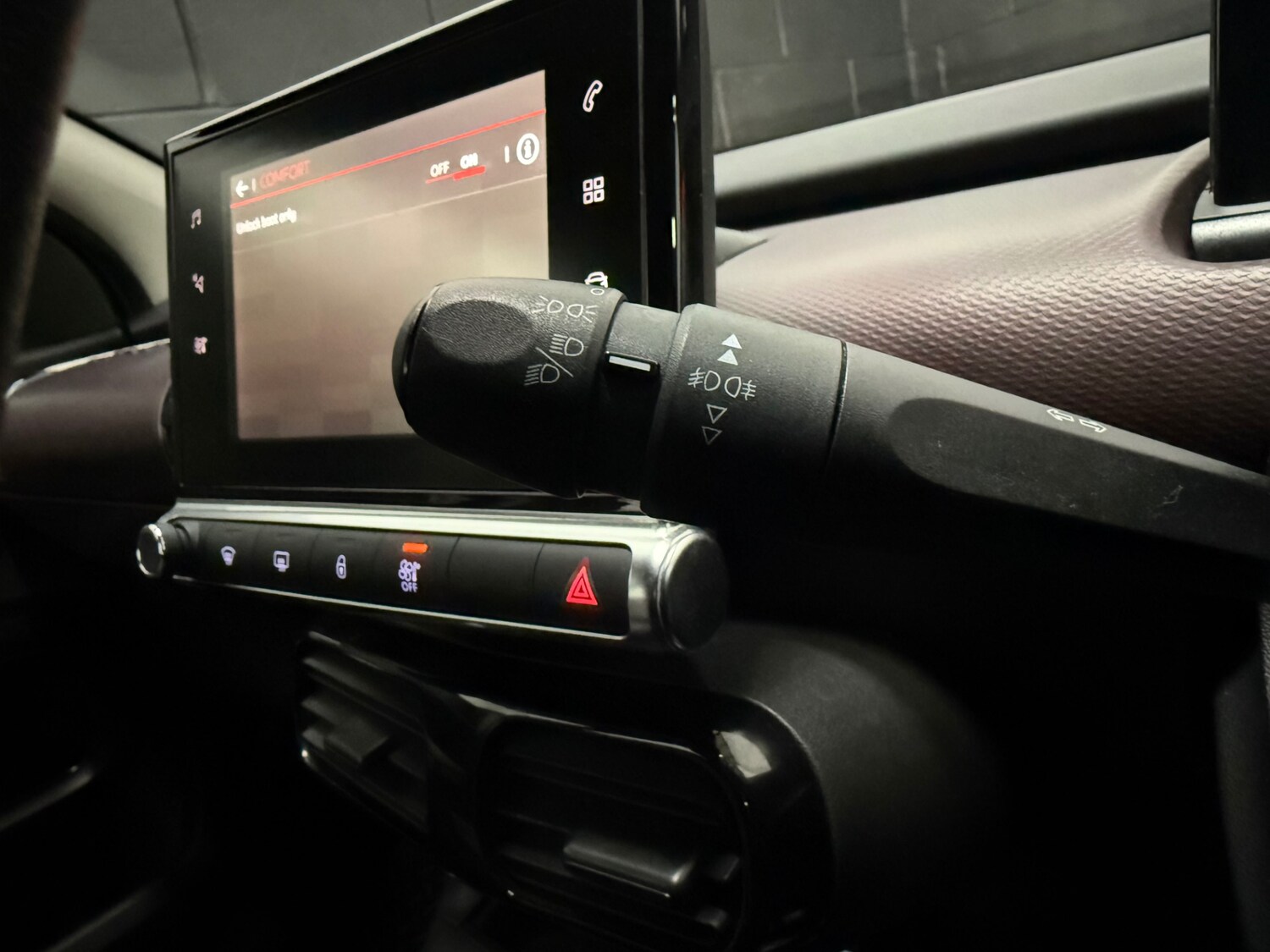 Used Citroen C4 Cactus 2018 for sale - 76847015: Photo 28