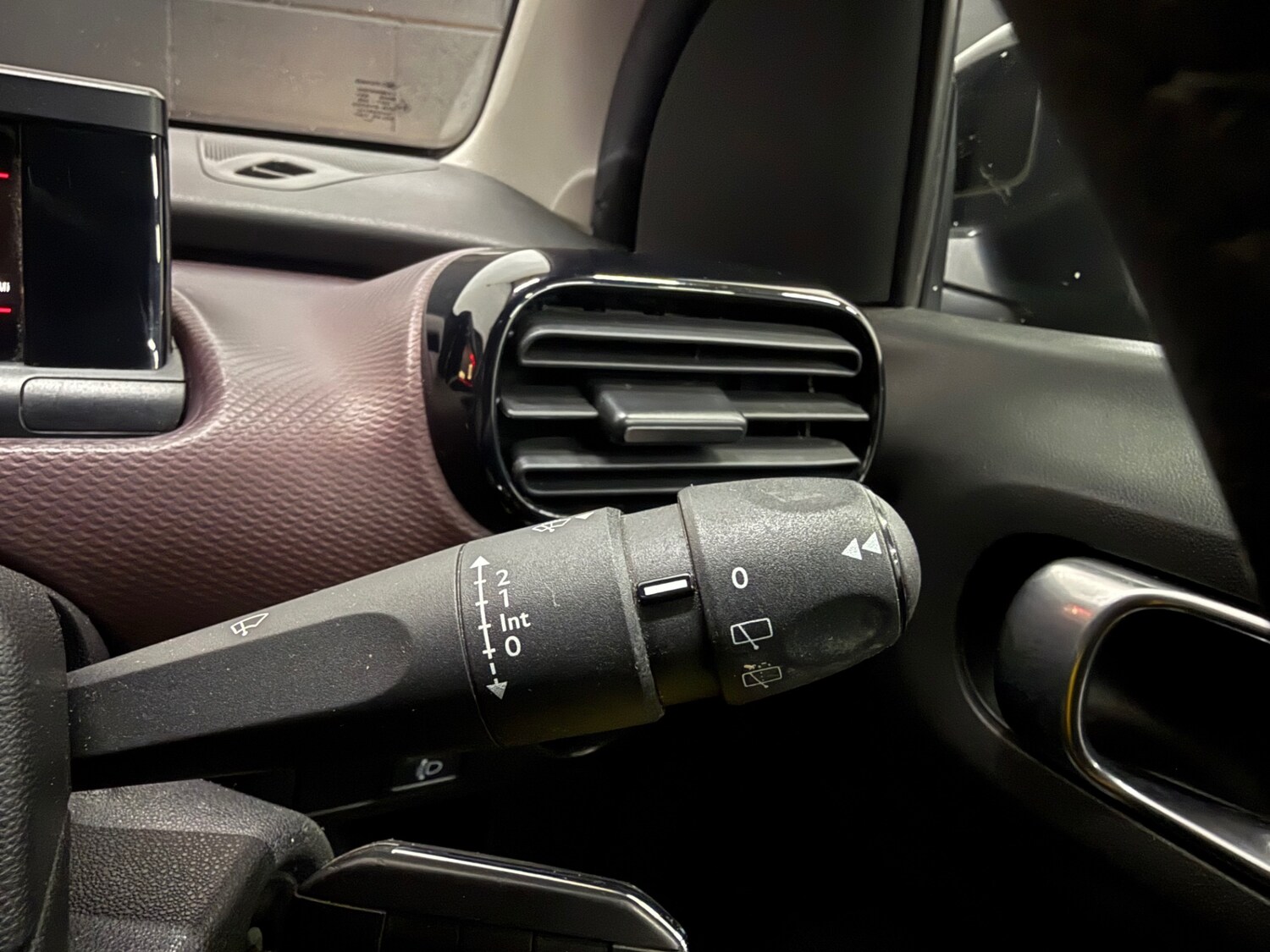 Used Citroen C4 Cactus 2018 for sale - 76847015: Photo 29