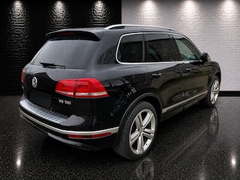 Used Volkswagen Touareg 2017 for sale - 78476736: Photo