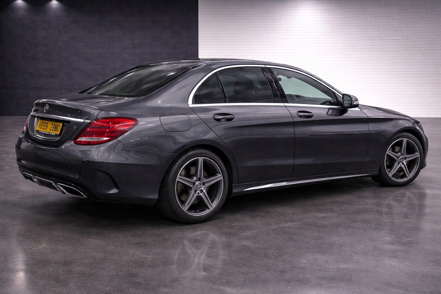 Used Mercedes-Benz C Class 2014 for sale - 77890187: Photo 5