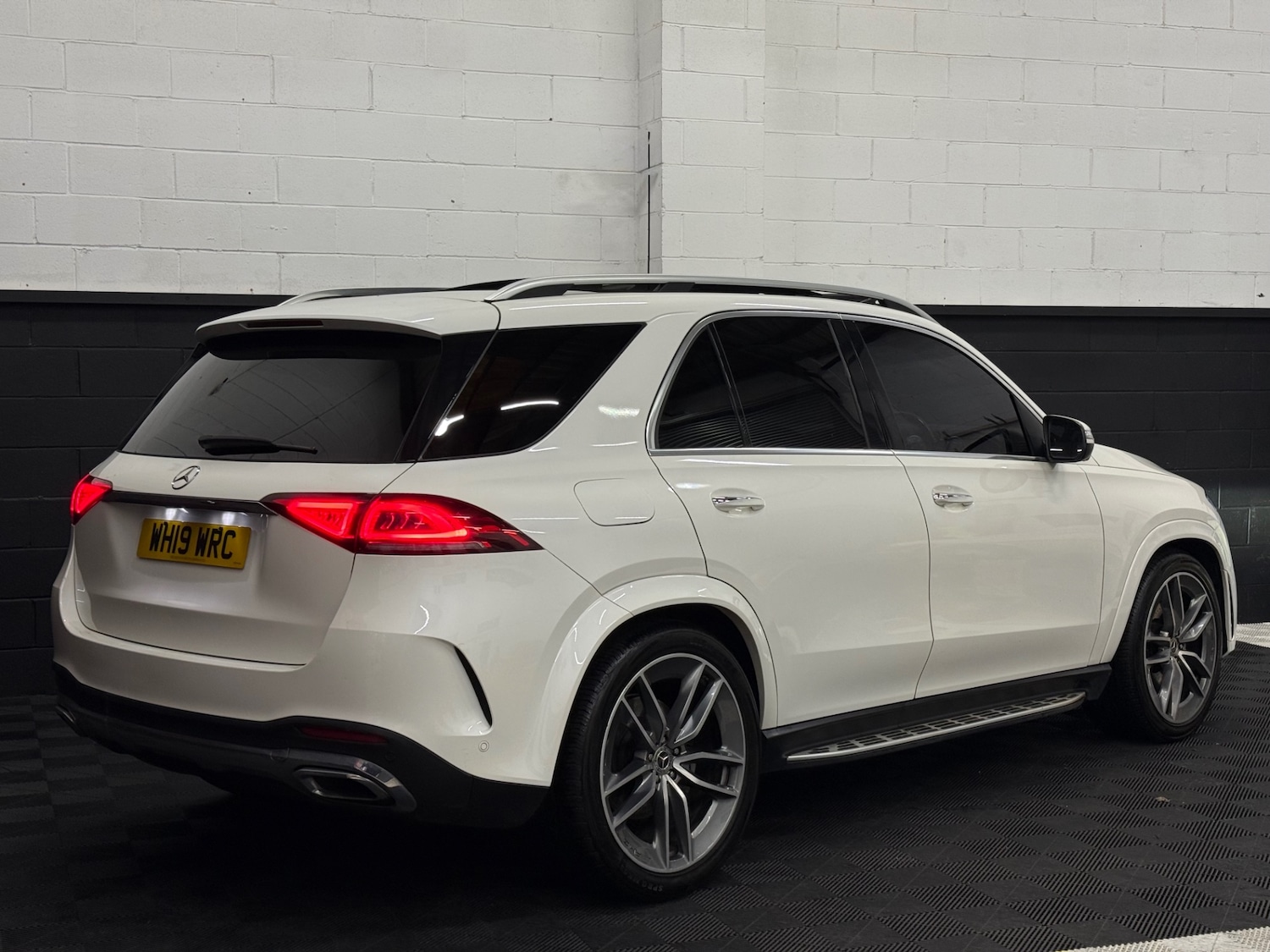 Used Mercedes-Benz GLE 2019 for sale - 77601863: Photo 3