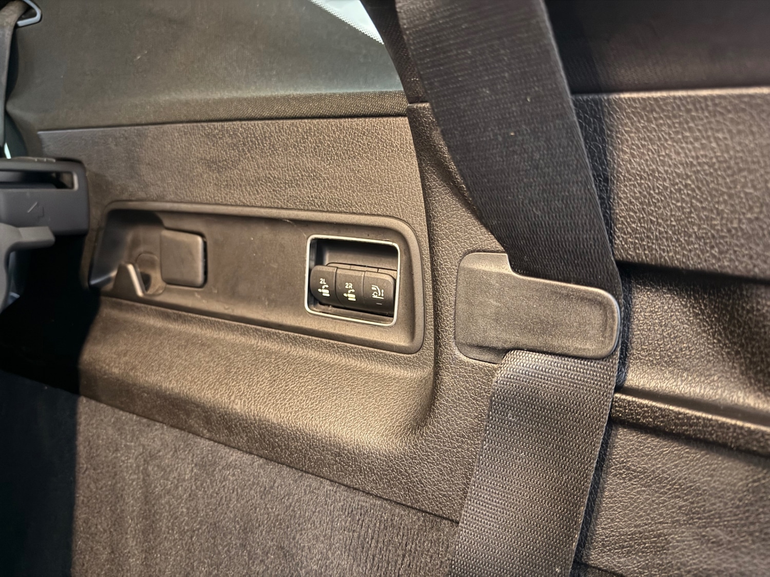 Used Mercedes-Benz GLE 2019 for sale - 77601863: Photo 51