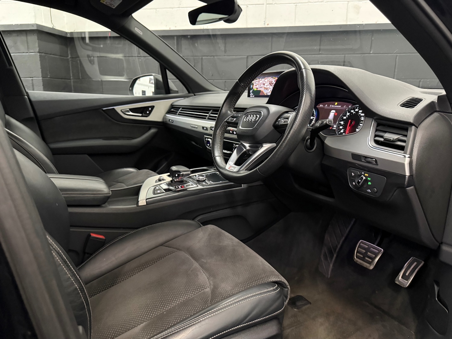 Used Audi Q7 2017 for sale - 77365584: Photo 10