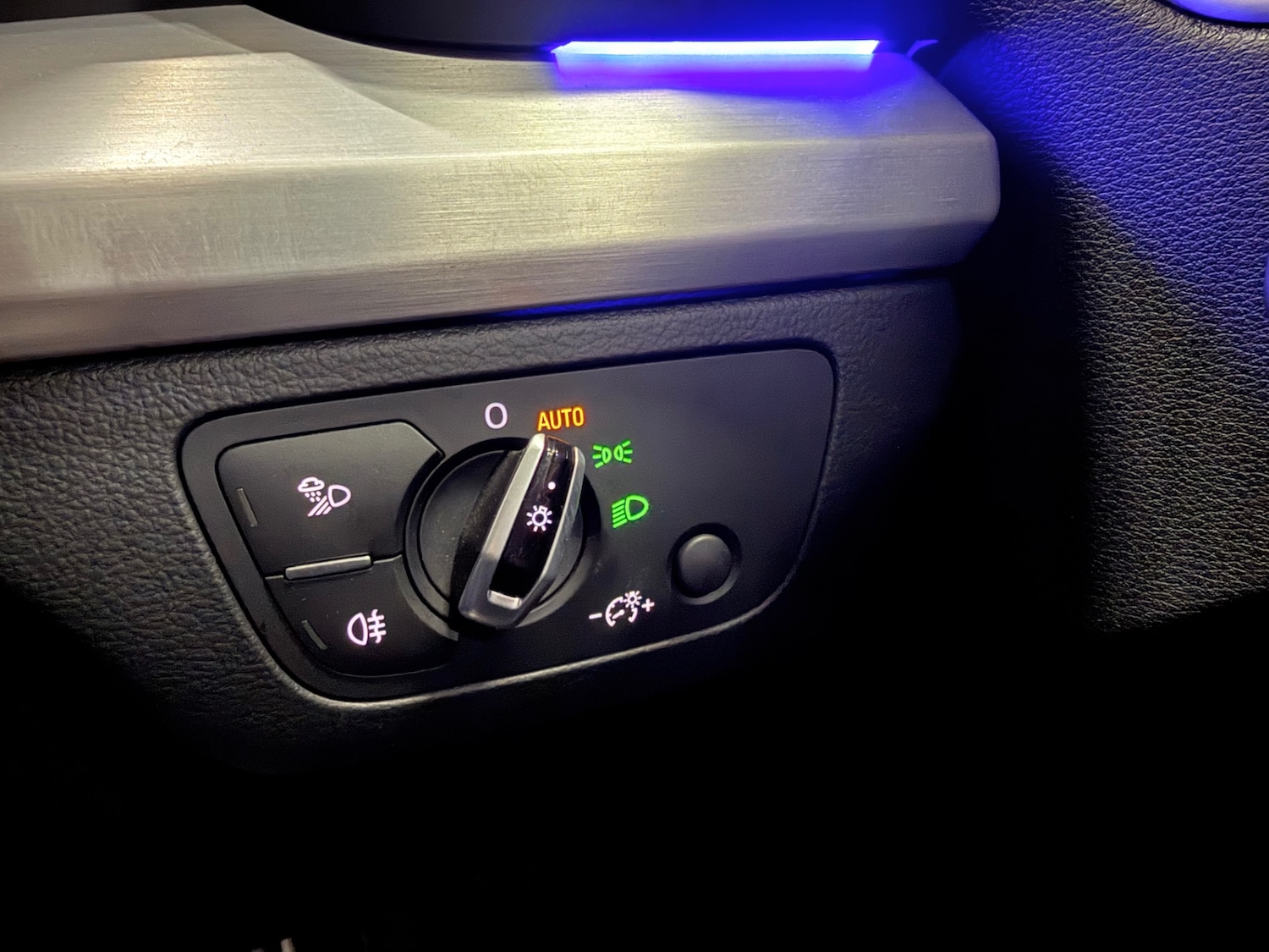 Used Audi Q5 2017 for sale - 77168749: Photo 41