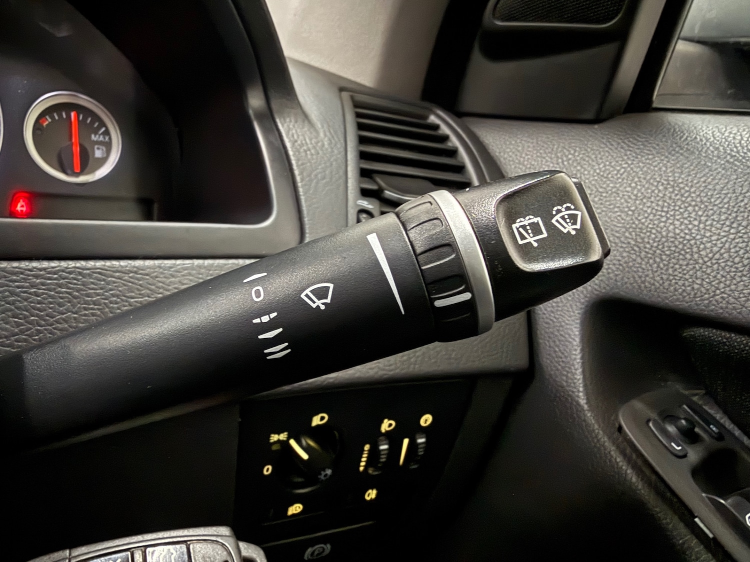 Used Volvo XC90 2012 for sale - 76330188: Photo 32