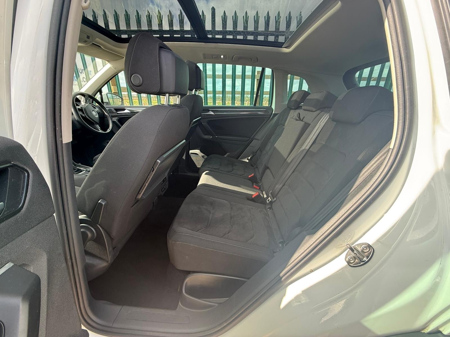 Used Volkswagen Tiguan 2018 for sale - 77831828: Photo 9